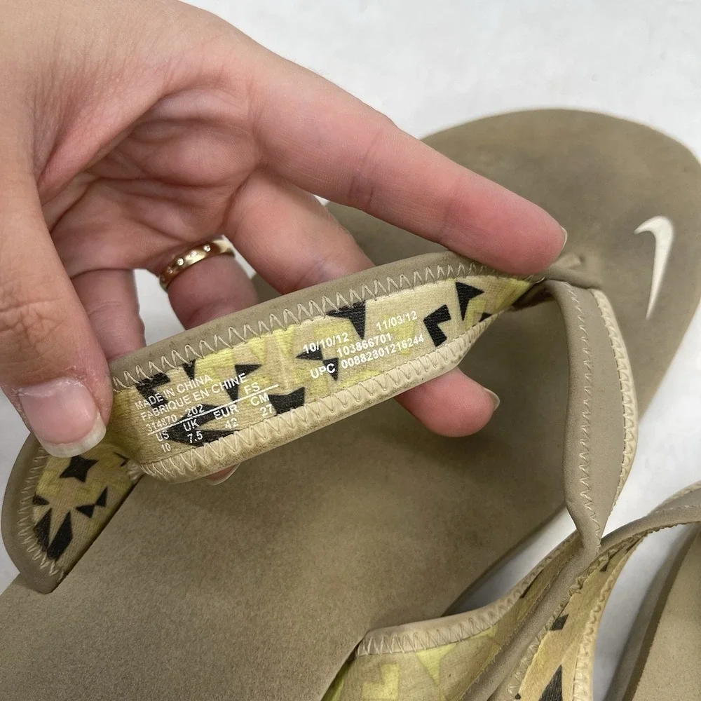 Nike Celso Flip Flops Sandals Womens 10 Tan Beige 314870-202 Slide Slip On